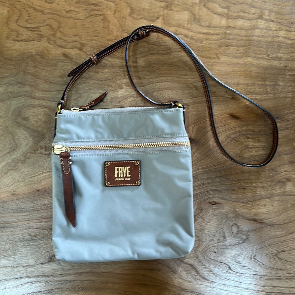 Frye Ivy Crossbody Bag - light gray-pewter